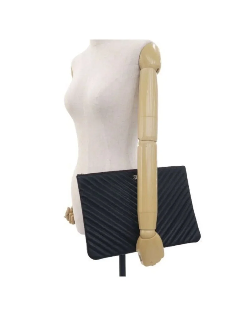 Chanel Caviar Chez Blanc Clutch